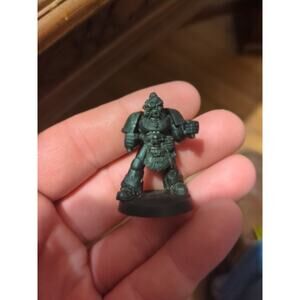 Warhammer 40k, Space Marines, OOP Metal Chaplain, Weapon Broken Off